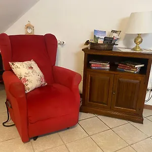 La Casa Di Tommy , Monsagrati Italia